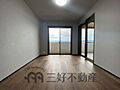 南東側洋室