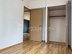 スペースシップ 4階2LDKのリビング/ダイニング