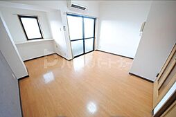 ウエストサイド 1階1Kのリビング/ダイニング