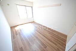 トラストワン 203 2階1Kのリビング/ダイニング