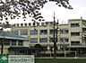 周辺：中野区立武蔵台小学校 徒歩9分。 700m
