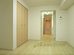 阪急京都本線 桂駅 徒歩16分の賃貸マンション 4階1LDKのリビング/ダイニング