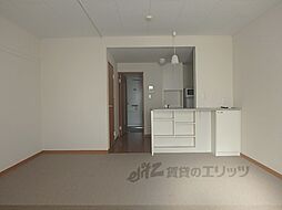 レオパレス罧原 2階ワンルームのリビング/ダイニング