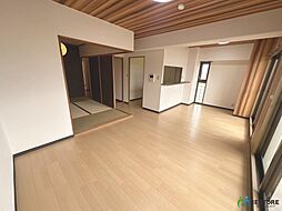 トークヴィラ東岸和田 4LDKのリビング/ダイニング