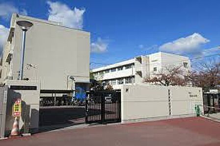 堺市立鳳南小学校まで徒歩11分