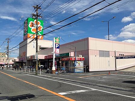 ライフ福泉店まで徒歩9分