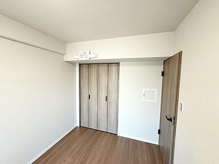 全居室収納有りますので、収納場所に困らず綺麗な室内をたもてますね♪