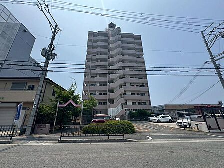 南海本線「和泉大宮」駅まで徒歩3分!毎日の通勤や通学に便利ですね!忙しい朝や遅くなった帰宅時にも嬉しいですね!
