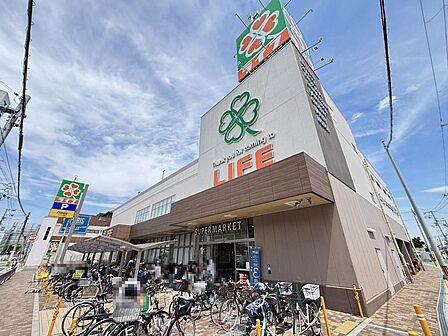 ライフ高石店まで徒歩11分