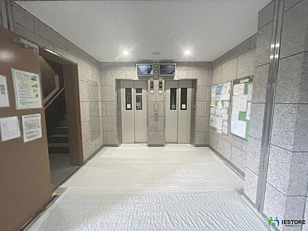 エレベーター2基あるので、忙しい時間帯も安心ですね!!