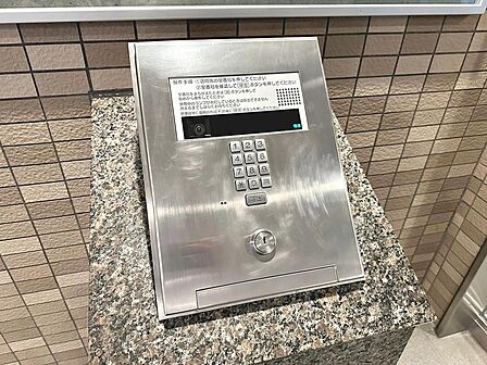 オートロック完備でセキュリティー面も充実しています。