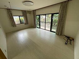 片倉貸家 4LDKのリビング/ダイニング