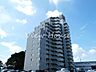 外観：お部屋は南東向きで陽当り良好です