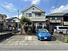 外観：落ち着いた外観とゆとりを感じる敷地が印象的な住宅♪