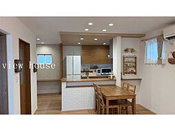 今泉町　中古住宅 4SLDKのリビング/ダイニング