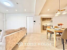 ◆サンサンと◆差し込む太陽の光がこのリビングに笑いをもたらす。