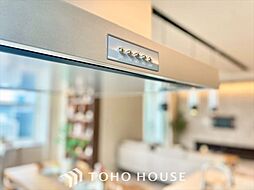 【KITCHEN】◆開放的◆後片付けが楽なシステムキッチン。収納スペースの充実！