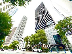 ◆共有空間◆些細な事でほっぺを膨らまして怒る君。それでも僕達はこれからも一緒だよ。喧嘩をしても離れたくないから一つはさんだ同じ場所にいる。分かるよ。そこに君が