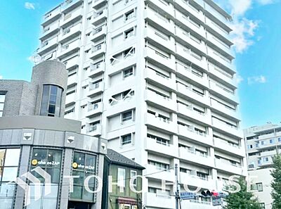 外観:漂う上質な空気感、マンションに入れば「おかえりなさい」と笑顔で迎えてくれるエントランス。最良の心配りを感じるマンションでした。 外観:漂う上質な空気感、マンションに入れば「おかえりなさい」と笑顔で迎えてくれるエントランス。最良の心配りを感じるマンションでした。