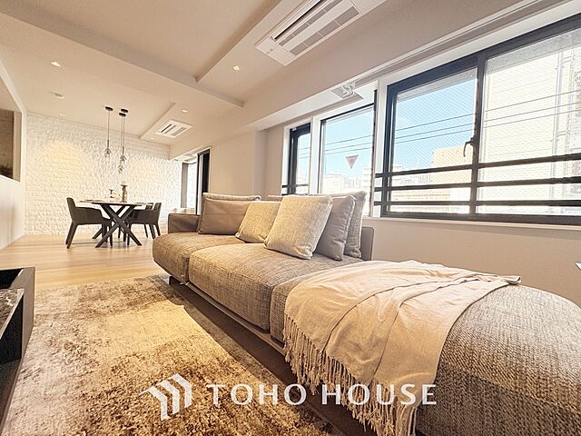 リビング/ダイニング イクシクス麻布十番 3階/-