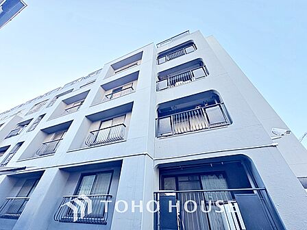 漂う上質な空気感、マンションに入れば「おかえりなさい」と笑顔で迎えてくれるエントランス。最良の心配りを感じるマンションでした。