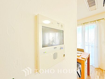 陽光に愛され、環境に恵まれ、家族に包まれた邸宅は、どんなに月日が経っても色褪せる事なく輝きます。
