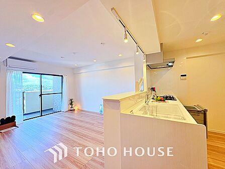 使いやすく、明るい洋室に仕上がります。子供部屋や趣味のお部屋にご利用できます。ご自身で家具などを配置し、素敵な空間を創り上げられます。