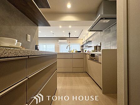【KITCHEN】◆家族のおはよう◆の声を笑顔で迎えてあげられるシステムキッチン。朝ごはんが楽しみでちょっと早起きしたくなるんです。