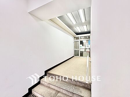管理の行き届いた共用部が好印象。住まう方を気持ちよく迎える清潔感のあるエントランスです。