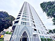 漂う上質な空気感、マンションに入れば「おかえりなさい」と笑顔で迎えてくれるエントランス。最良の心配りを感じるマンションでした。