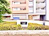エントランス：【Urban Comfort、 Modern grace】都市の利便性と落ち着いた住環境。洗練された暮らしを叶える住まい