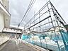 その他：眩い光が燦々と入り、家族の笑顔を照らす。「いつまでも続いて」と願う夢のような毎日がここにある。