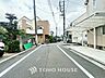 周辺：【FRONT ROAD】◆閑静な住宅地◆毎日の快適な暮らしを支える周辺の環境は素晴らしいものです。