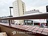 周辺：【Corner room】建物の端に位置するため、複数の方角に窓を設けることができる点が大きな特徴。窓が2面以上あることが多いため通気性も良くなります。