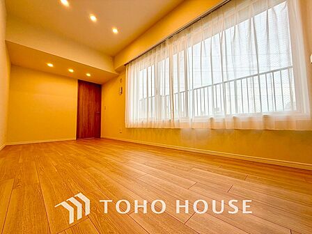 【LIVING】◆住む喜び、楽しさ、感動◆を君と共有したい。いつまでもずっと家族を見渡せるこの広い空間で。