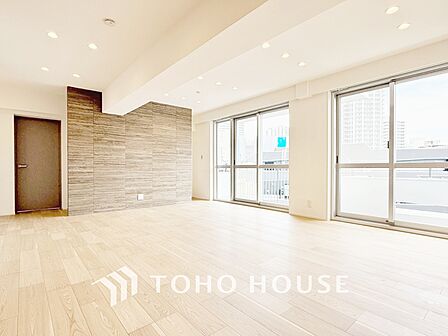 【LIVING】◆Sunshine◆光が燦々と入り、いるだけで気持ちいい。「開放的でゆとりあるお部屋です。」