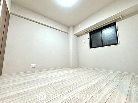 【Private room】光に包まれるように設計された空間。太陽の光が爽やかな目覚めを誘う。きっと今日も素敵な1日に。