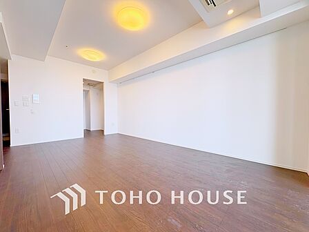 【LIVING】◆扉を◆開くとこの景色。家族の”おかえり”の声が聞こえてきそう。