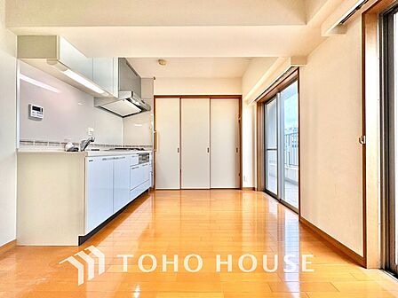現在改装中◆眩い◆光が燦々と入り、家族の笑顔を照らす。「いつまでも続いて」と願う夢のような毎日がここにある。