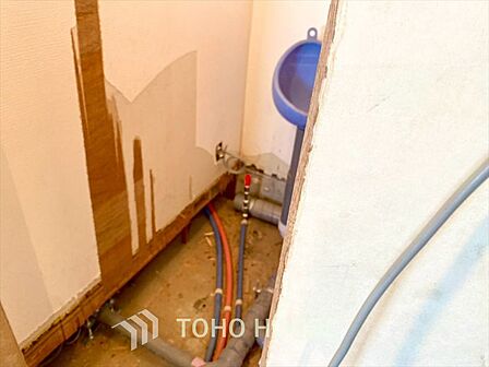 現在改装中◆快適◆な生活に不可欠。節水型の高性能トイレを新設。