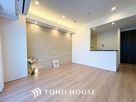 【LIVING】◆Sunshine◆光が燦々と入り、いるだけで気持ちいい。「開放的でゆとりあるお部屋です。」