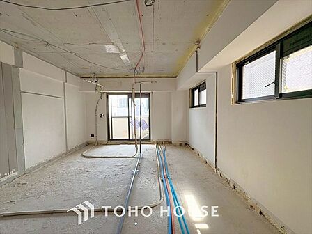 現在改装中◆ワクワク◆開放的で機能性も高いシステムキッチン。お子様は毎日のご飯にワクワク！