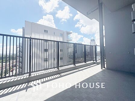【BALCONY】◆Open new door◆扉の向こうには青空が広がっている。