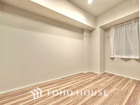 使いやすく、明るい洋室に仕上がります。子供部屋や趣味のお部屋にご利用できます。ご自身で家具などを配置し、素敵な空間を創り上げられます。