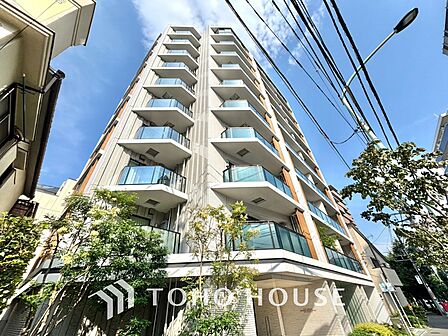 漂う上質な空気感、マンションに入れば「おかえりなさい」と笑顔で迎えてくれるエントランス。最良の心配りを感じるマンションでした。