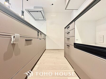 【KITCHEN】◆家族のおはよう◆の声を笑顔で迎えてあげられるシステムキッチン。朝ごはんが楽しみでちょっと早起きしたくなるんです。
