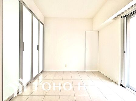 【居室】シンプルで使いやすく、どんな家具にも馴染む居室です。