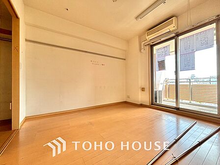 使いやすく、明るい洋室に仕上がります。子供部屋や趣味のお部屋にご利用できます。ご自身で家具などを配置し、素敵な空間を創り上げられます。