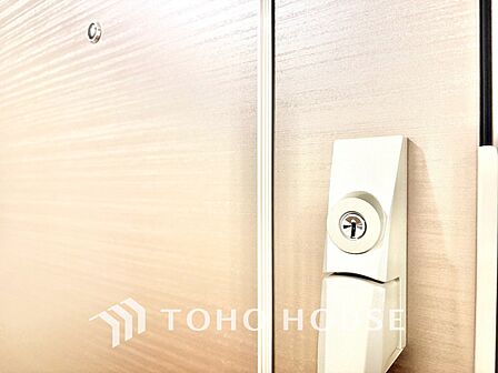 【玄関】明るくすっきりとした玄関スペース。