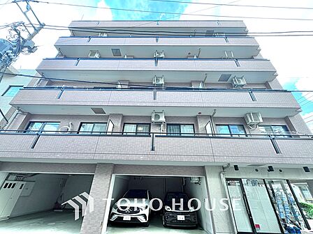 漂う上質な空気感、マンションに入れば「おかえりなさい」と笑顔で迎えてくれるエントランス。最良の心配りを感じるマンションでした。